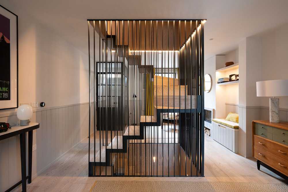 scala metallo e legno