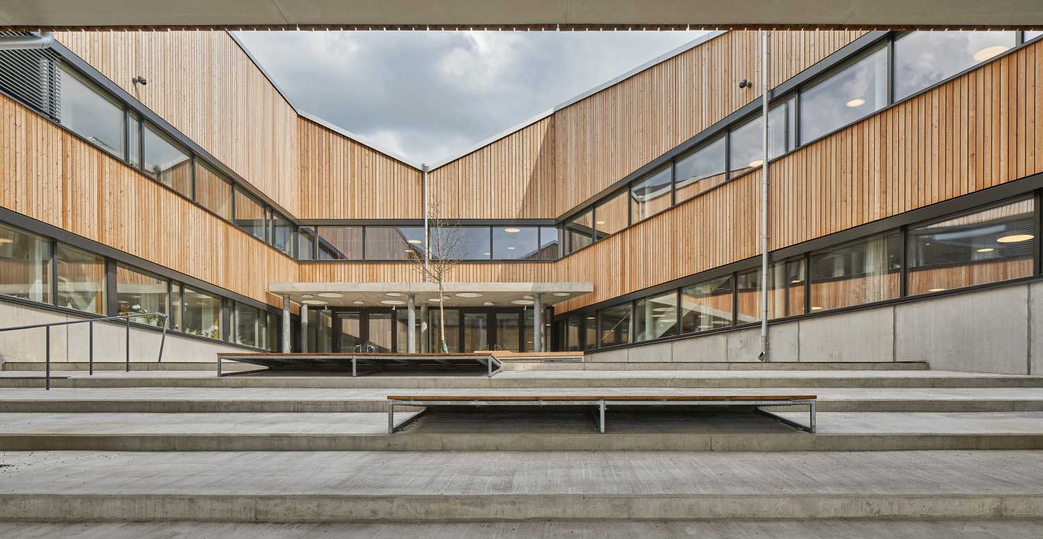 Bâtiment scolaire innovant. Technologie de construction pour une faible consommation d'énergie