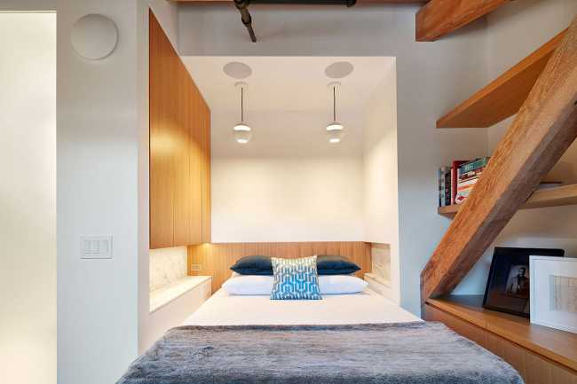 Camera da letto attic in legno