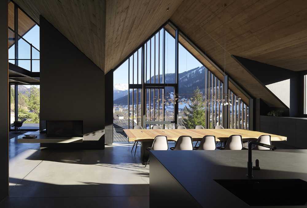 House among the Alps: a blend of contemporary architecture and local traditions