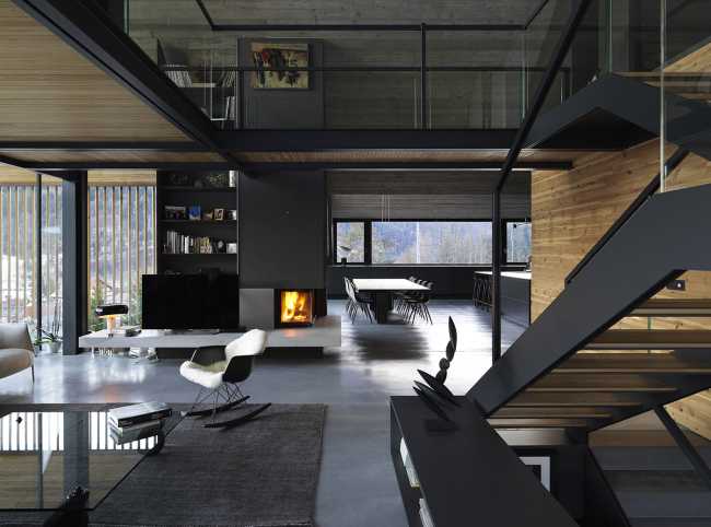 House among the Alps: a blend of contemporary architecture and local traditions