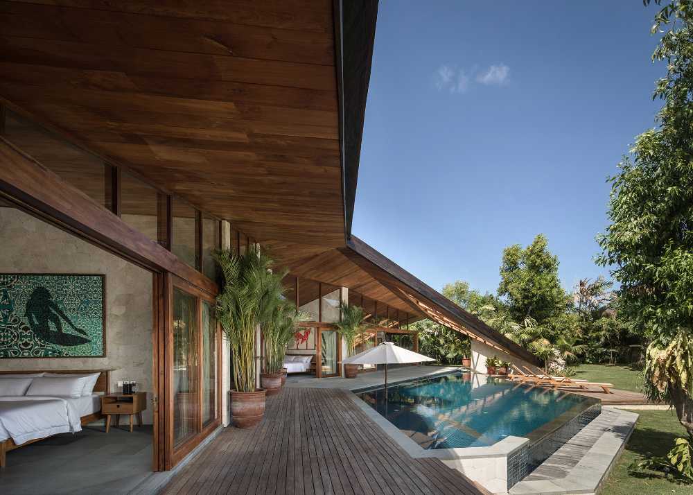 Modern tropical ocean view villa