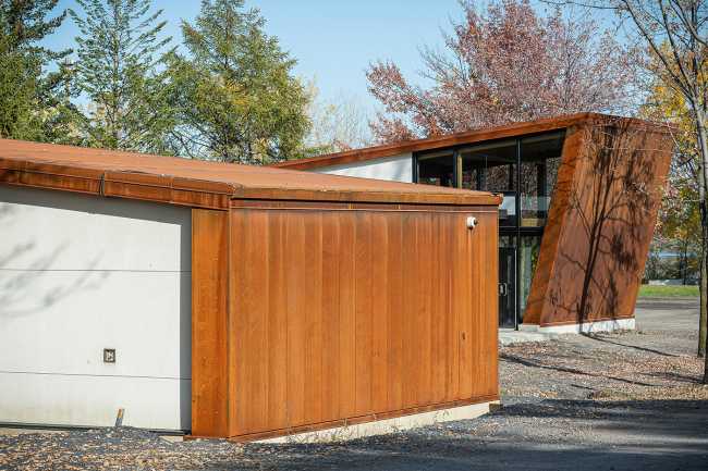Montreal Pavilion Park corten cladding detail