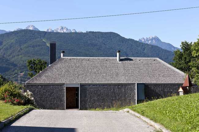 Abitazione tra le montagne