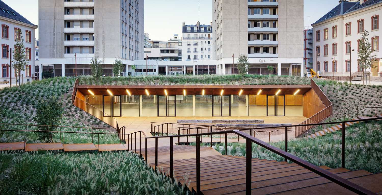 ancienne caserne de Paris toit vert
