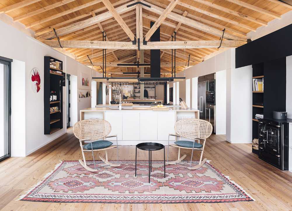 Como la struttura architettonica rurale si rinnova in House in Güemes