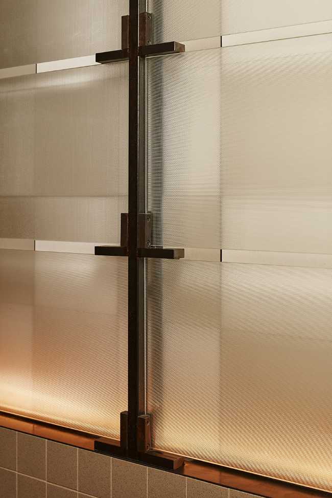 rivestimento a parete in piastrelle
