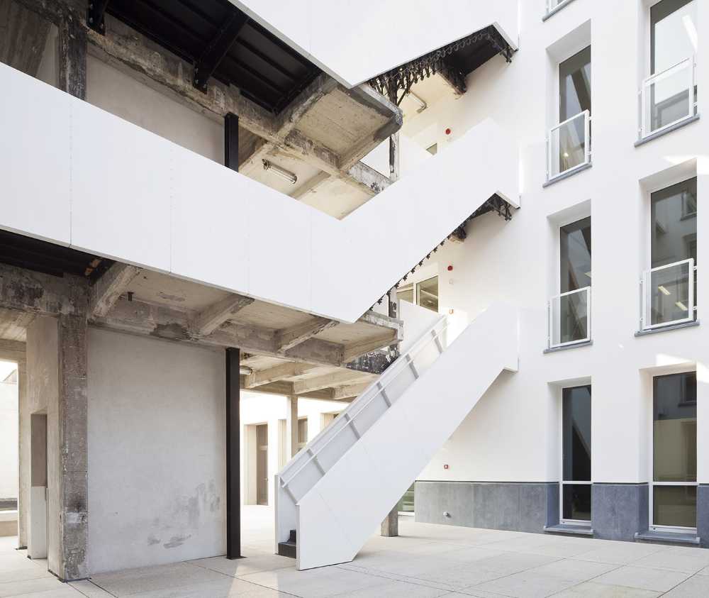 Internal courtyard between old and new