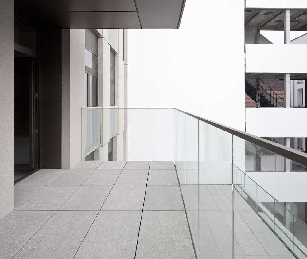 Internal courtyard between old and new