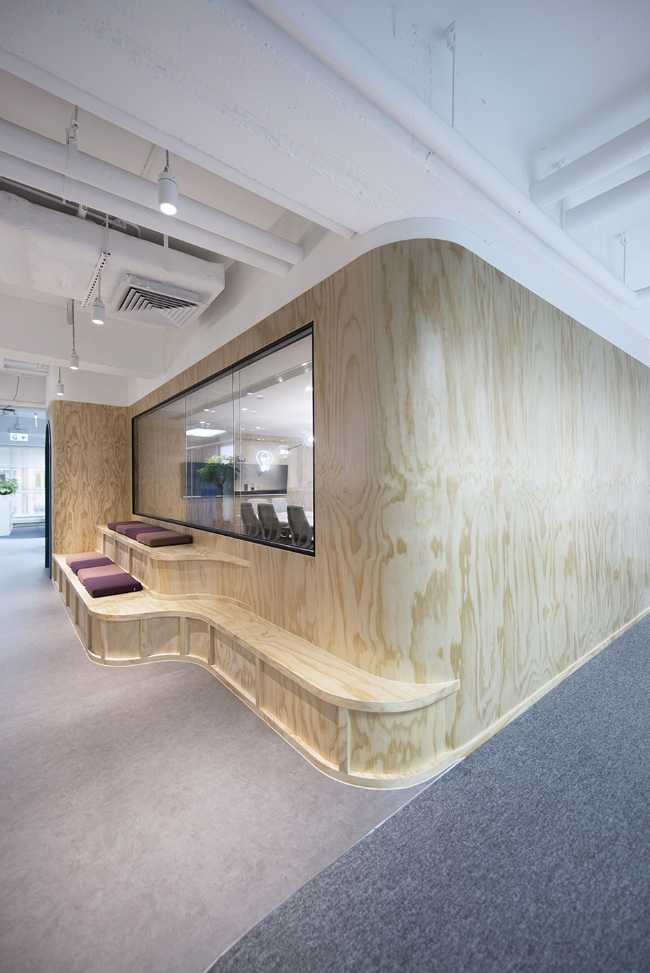 Parete ondulata in legno