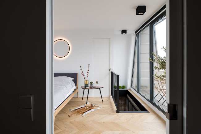 camera da letto finestra terrazza