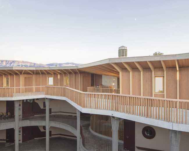 Ultimo piano scuola in legno