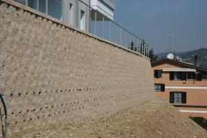 Muro di contenimento