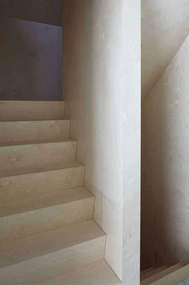 Scala interna in legno