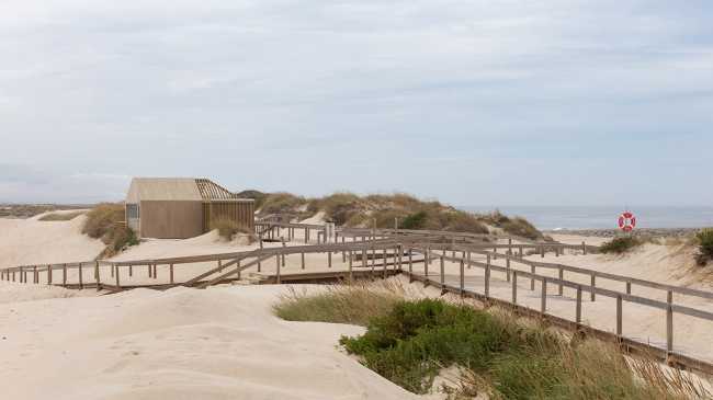 Capanno da spiaggia in legno