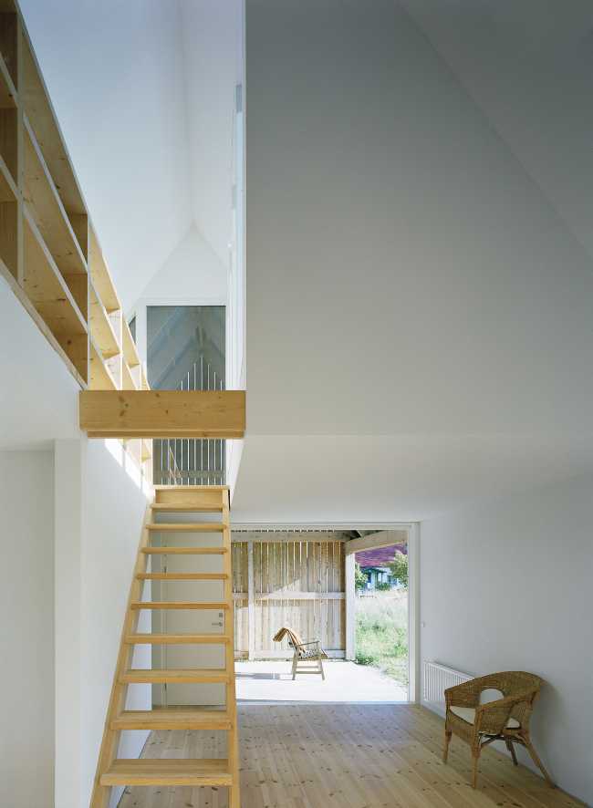 Casa in legno a due piani