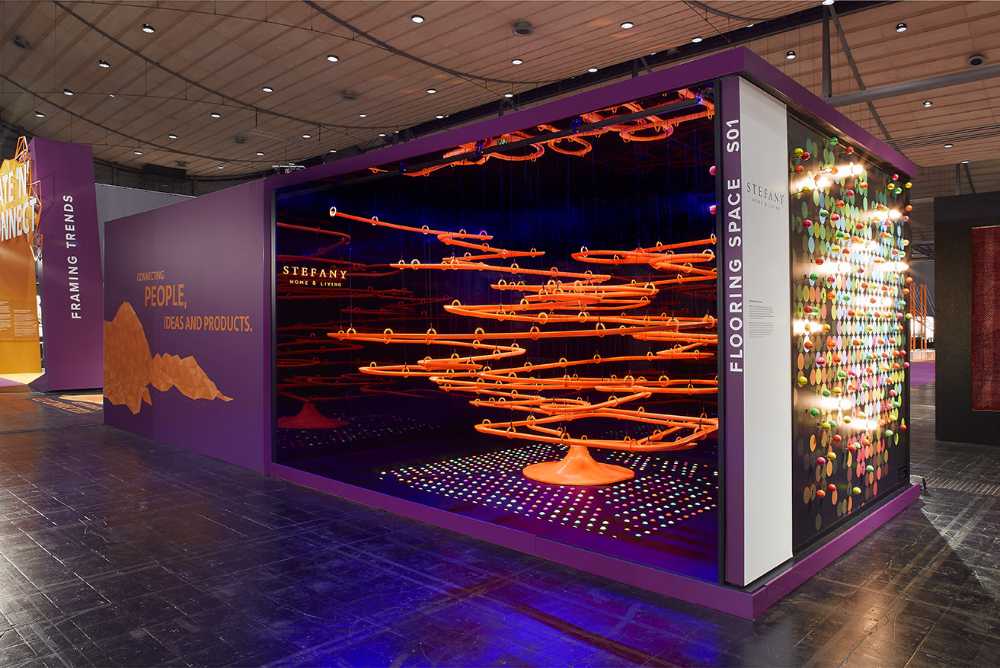 fiera stand installazione percorsi colorati