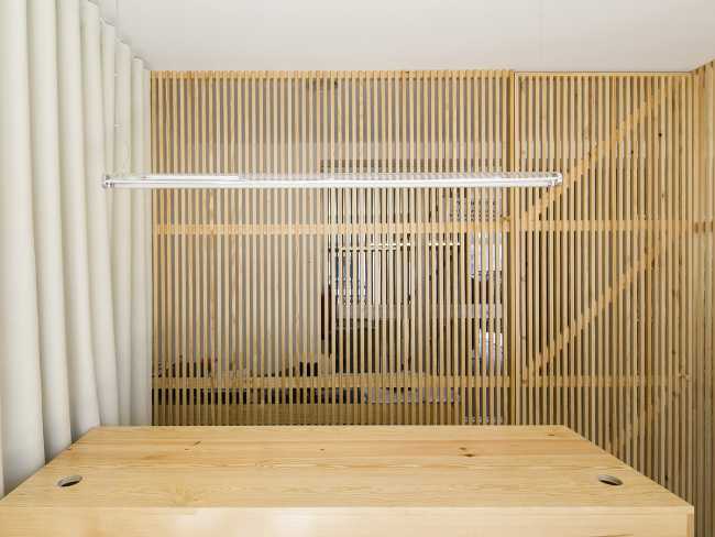 Bancone reception in legno