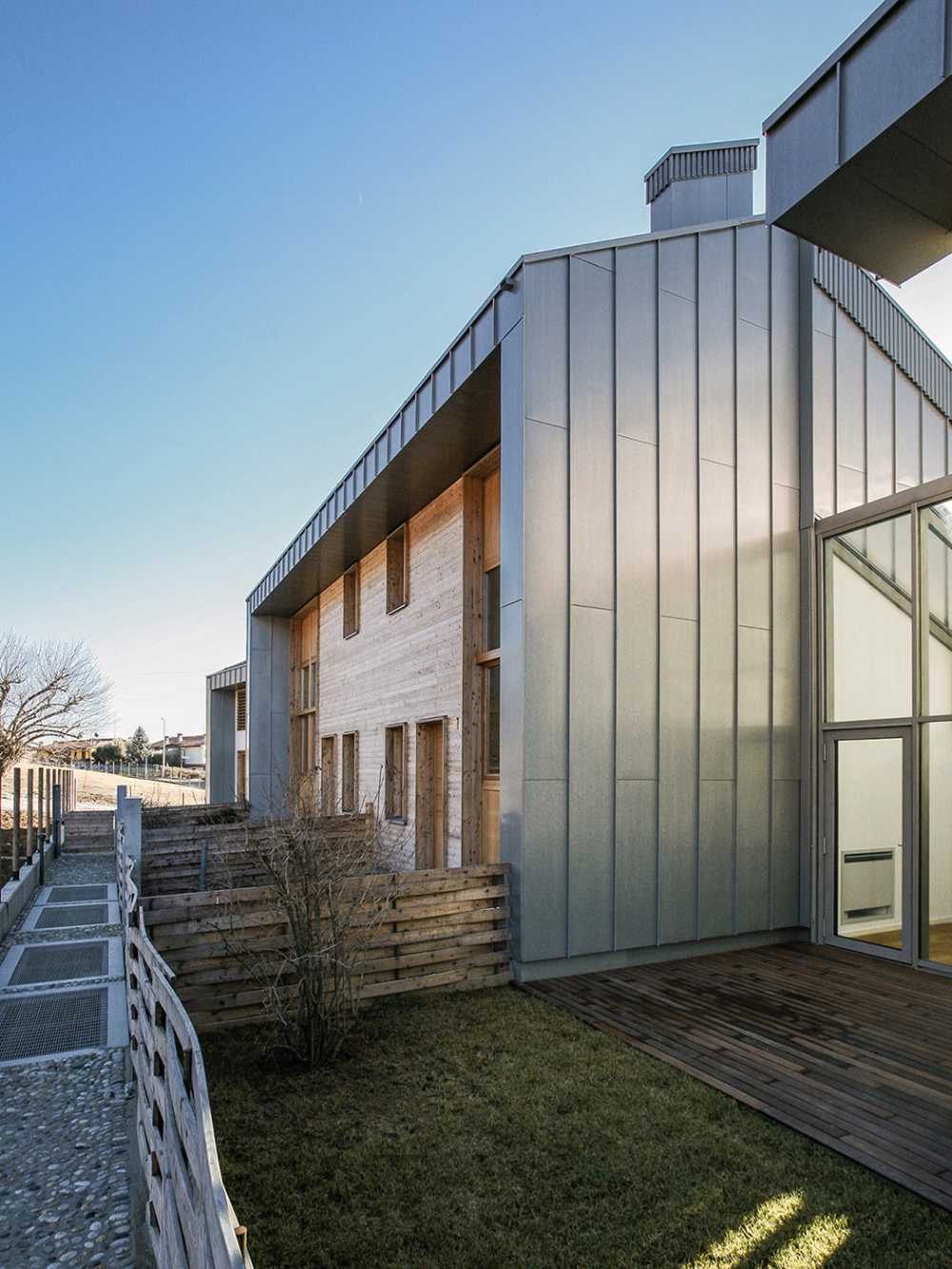 edificio multipiano Lignoalp rivestimento facciata e struttura