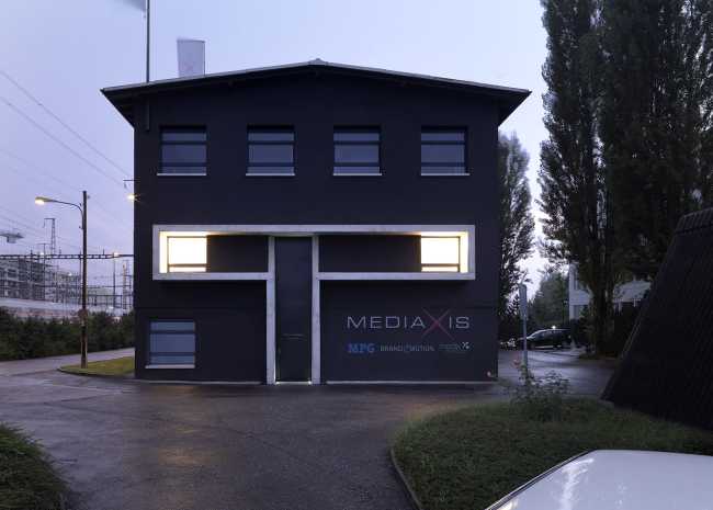 Facciata agenzia di comunicazione