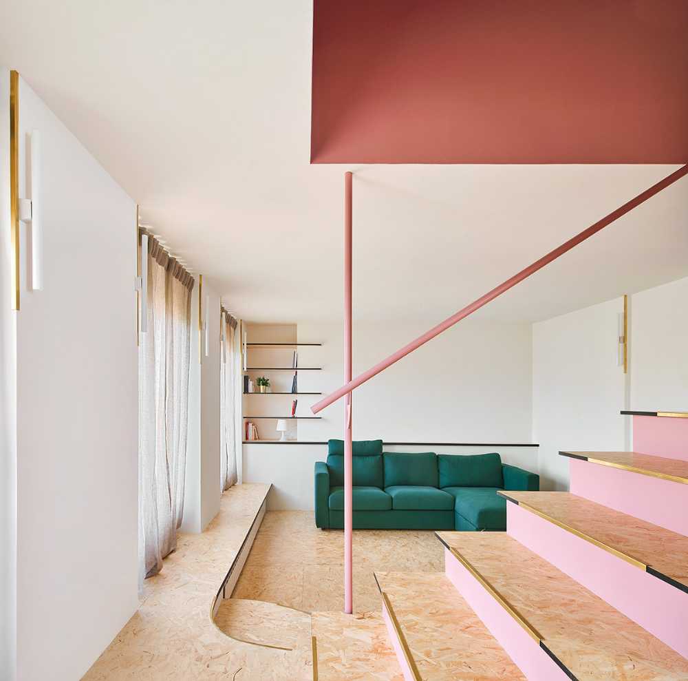 scala rosa pastello pavimento OSB