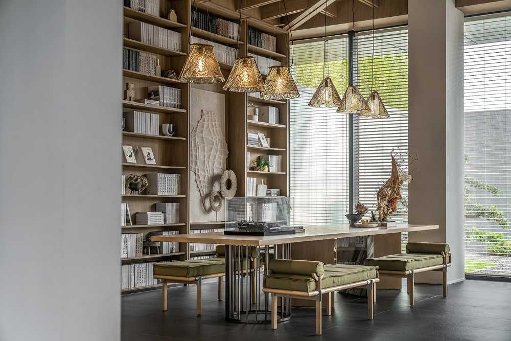 negozio struttura tetto legno lamellare libreria