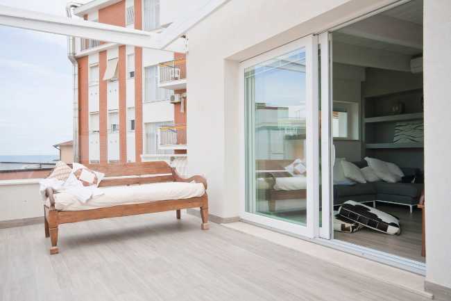 Terrazza arredo outdoor rivestimenti pavimenti Iris ceramica Active Clean Air & Antibacterial Ceramic™