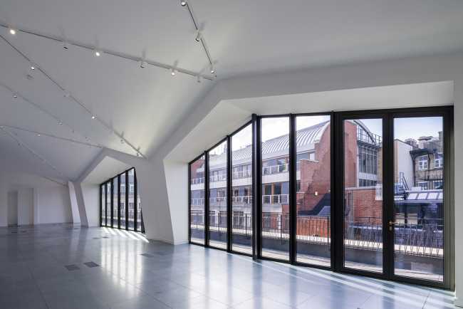 Interno edificio uffici