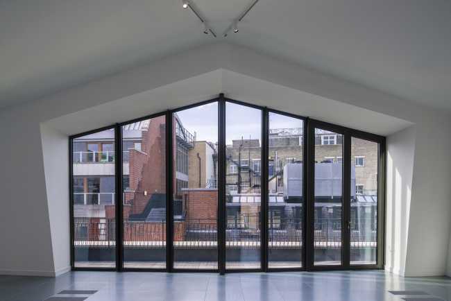 Interno edificio uffici