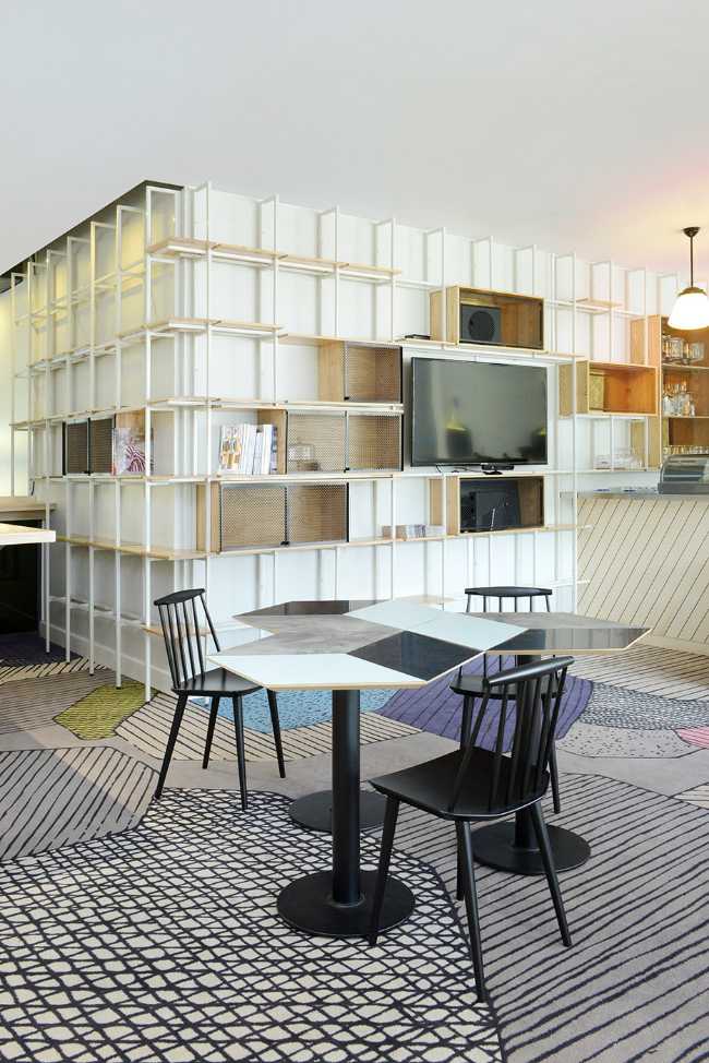 ibis bar bookcase wood carpet