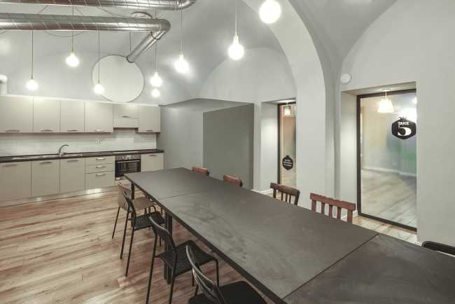 Centro polifunzionale con volte