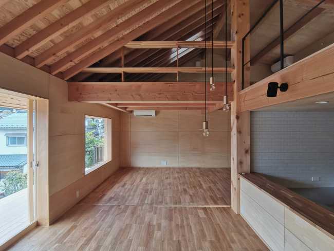 Casa en Higashi-Ikoma: elegante residencia de madera