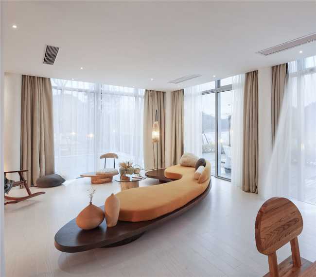 hotel boutique suite arredi imbottiti forme organiche finiture legno