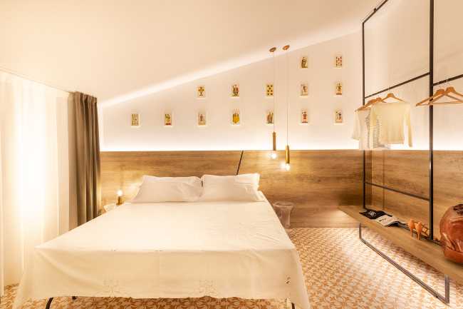 B&B bedroom ceramic floor wall panel wood furniture metal