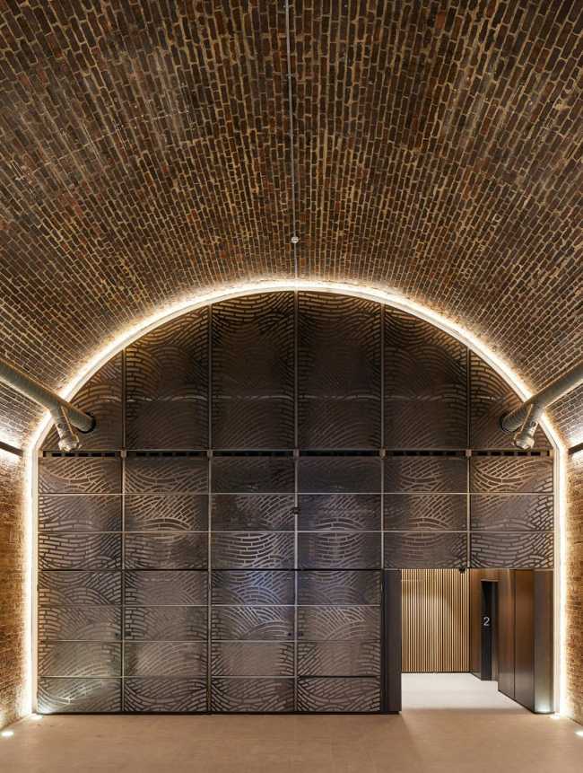 Entrance stone lighting