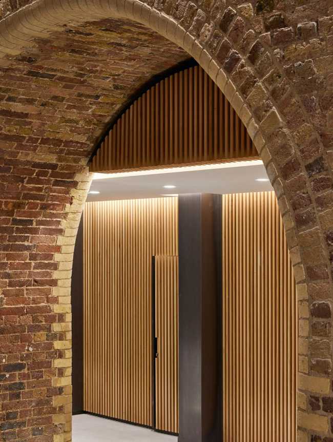 Entrance stone lighting