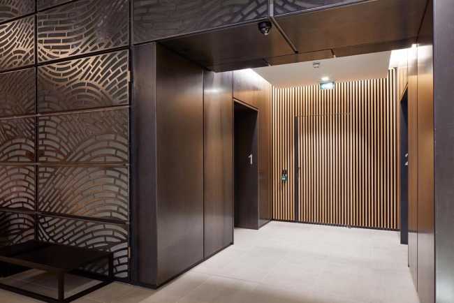 Entrance stone lighting