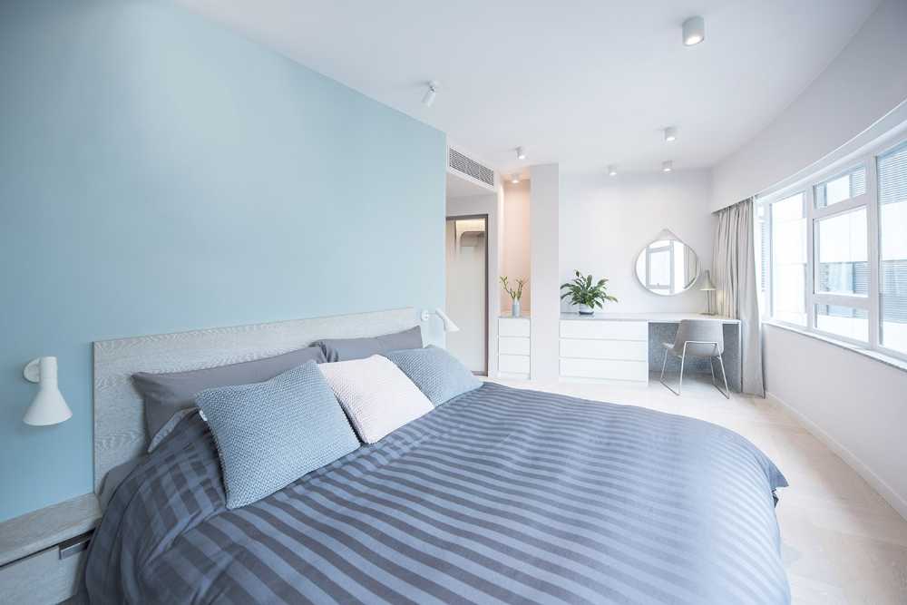 Apartment with window