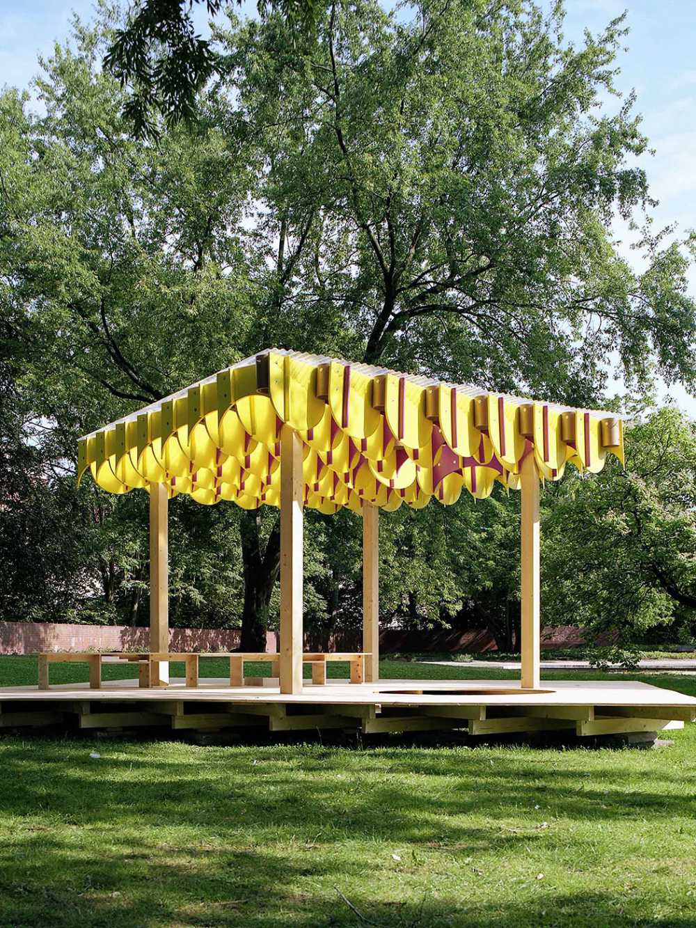 Japanese pavilion structure wood and cardboard Nobuko Watabiki