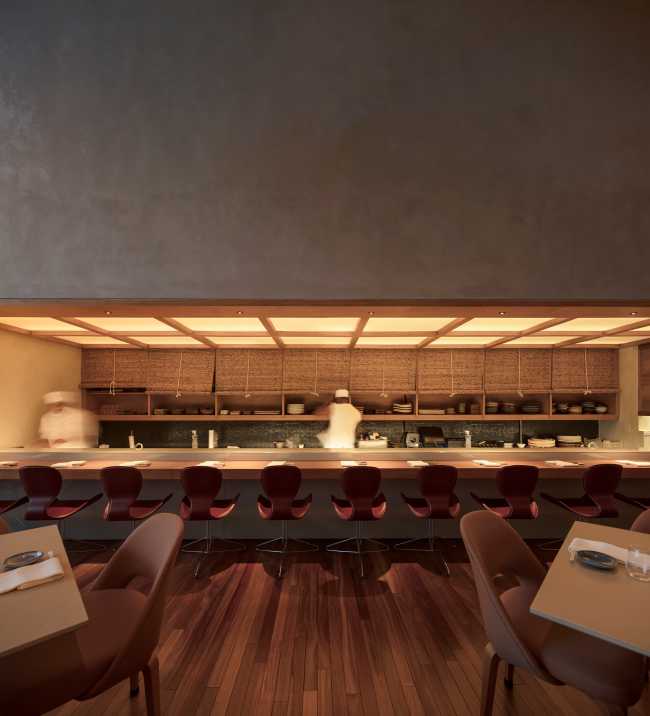 ristorante giapponese bancone finitura legno