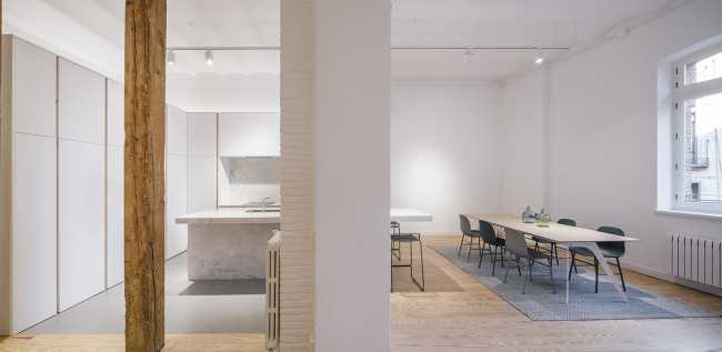 Loft blanco y madera