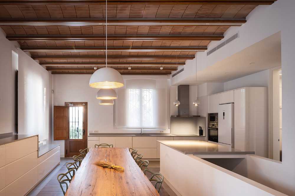 Hôtel, un condensé d'une villa. Le langage classique se marie au contemporain