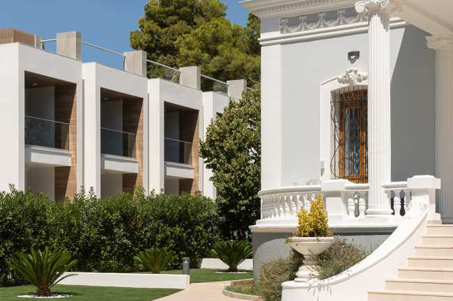 Hôtel, un condensé d'une villa. Le langage classique se marie au contemporain