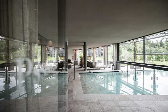 spa wellness center pool