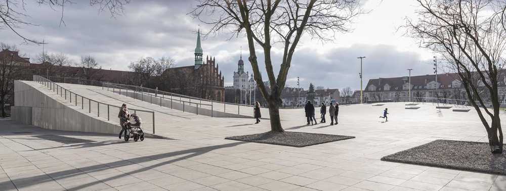 urban square ceramic cladding