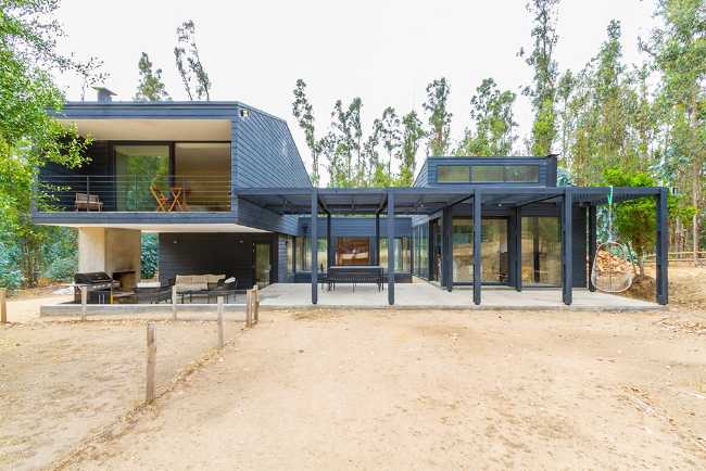 Chile house among the trees