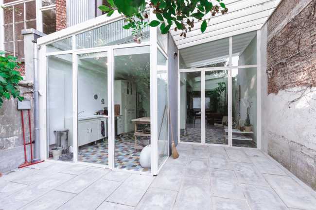 Vivienda con terraza cerrada
