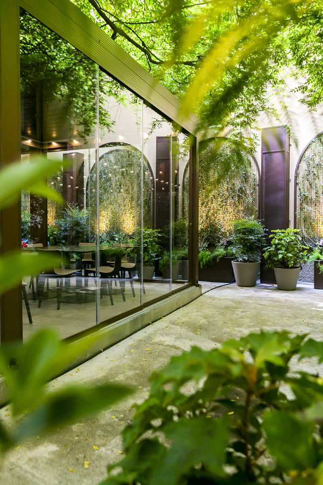 Identità Golose Milano con installazione di porte scorrevoli Eclisse