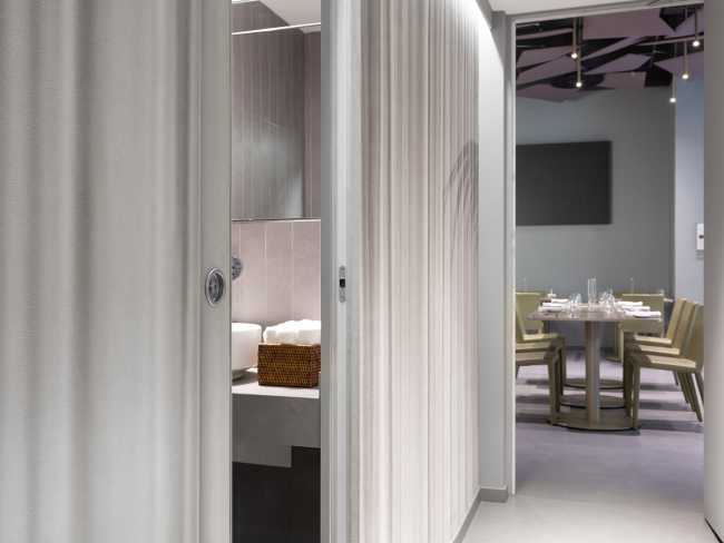 Identità Golose Milano con installazione di porte scorrevoli Eclisse