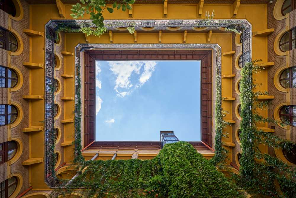 photo architecture courtyard Budapest